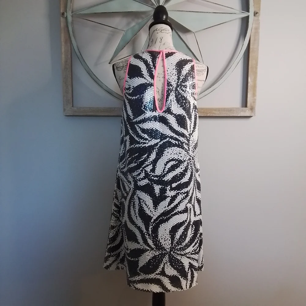 Lilly Pulitzer Courtin Sneak A Peek Black & White Sequin Shift Dress - 10